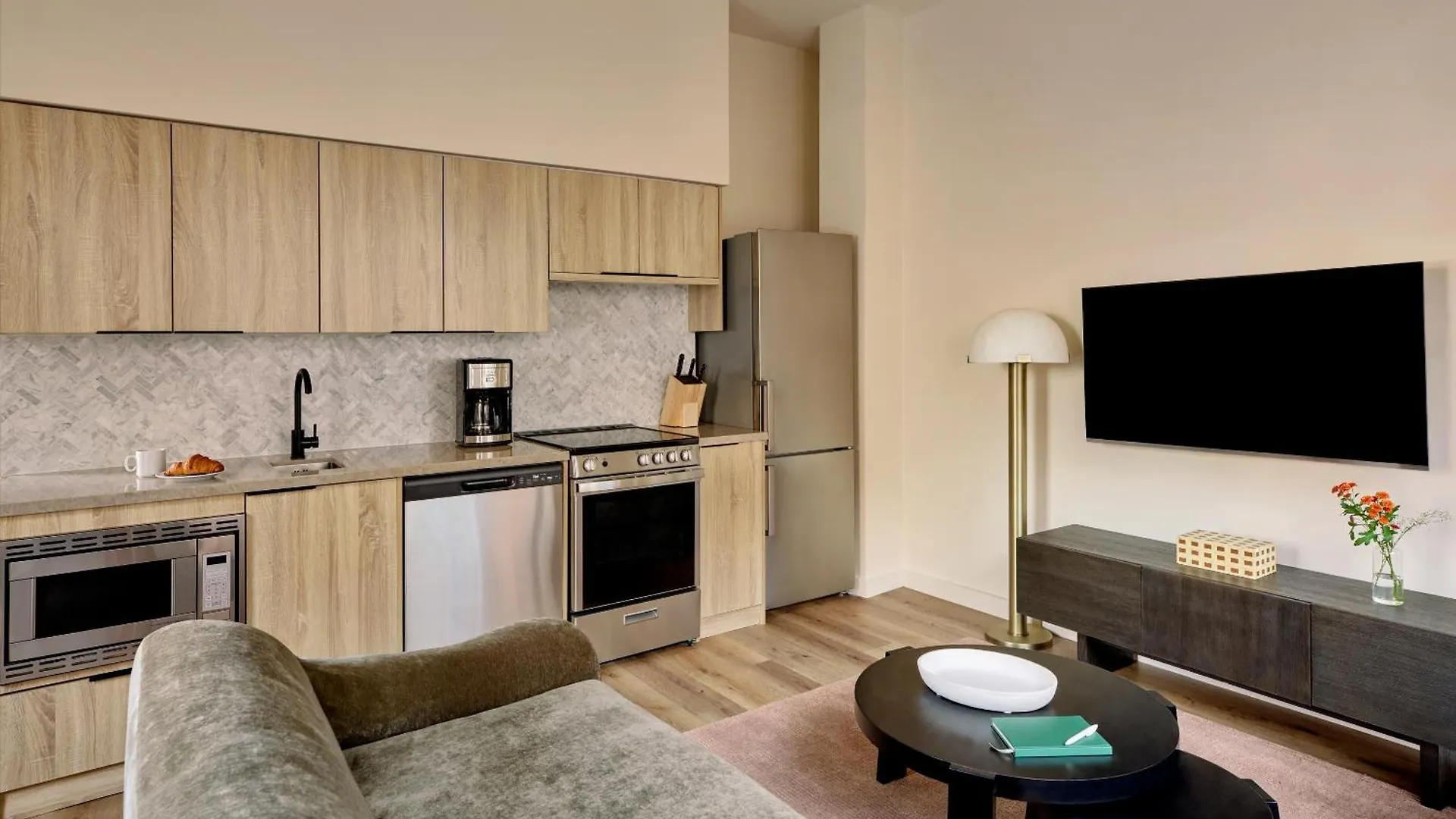 Sonder The Nealon Hotel Toronto Canada